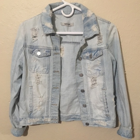 refuge Jackets & Blazers - Distressed denim jacket🌟